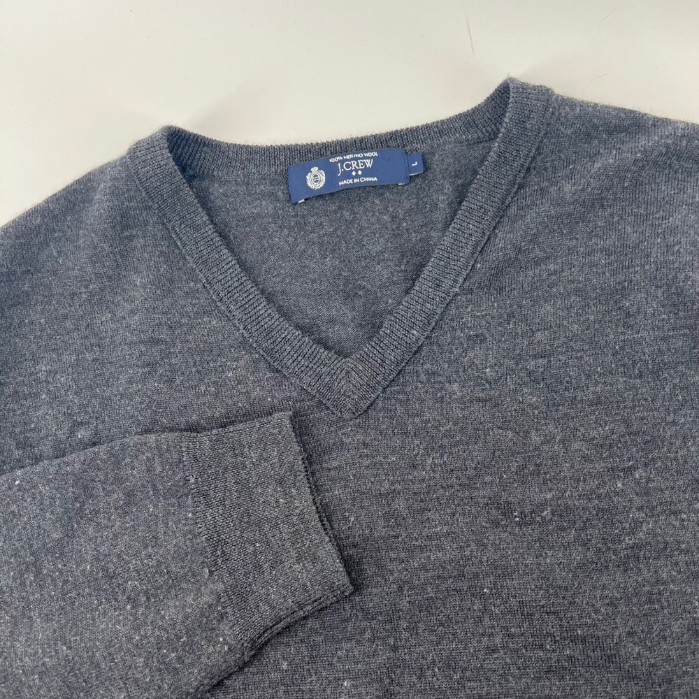 J.Crew Mens Charcoal Gray 100% Merino Wool V-Neck Sweater 17387 Large